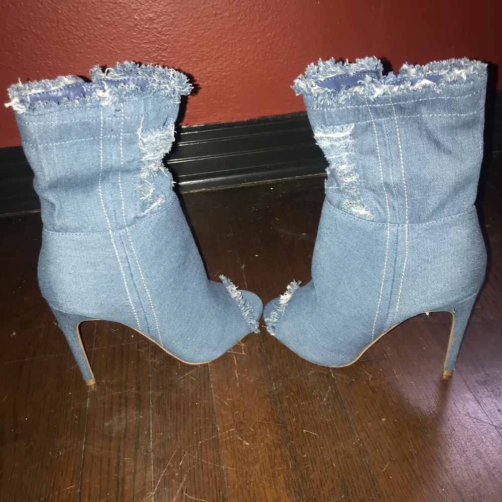 Brand new denim heel distressed heels - Picture 2 of 8